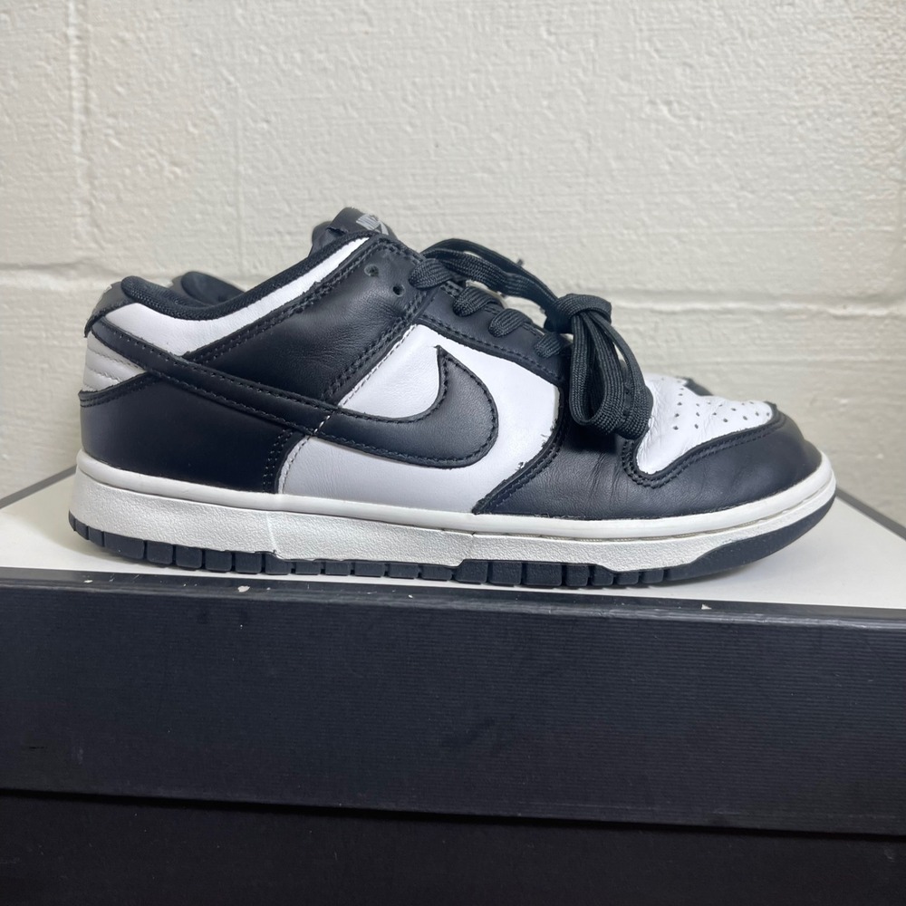 Nike Dunk Low Panda Retro DD1391-100‎ White Black Sneaker Lace up Women's 8 US